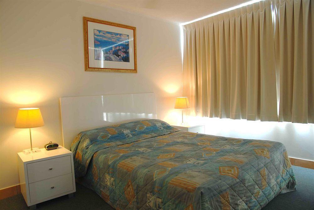 The Shore Apartments - Beachfront Gold Coast Kültér fotó