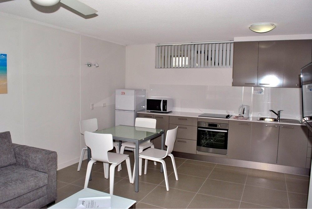 The Shore Apartments - Beachfront Gold Coast Kültér fotó