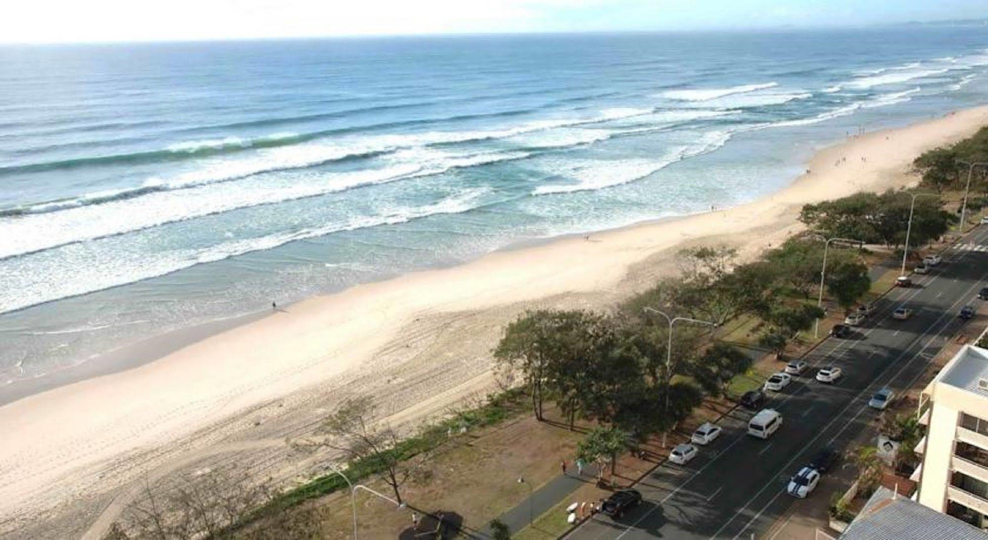 The Shore Apartments - Beachfront Gold Coast Kültér fotó